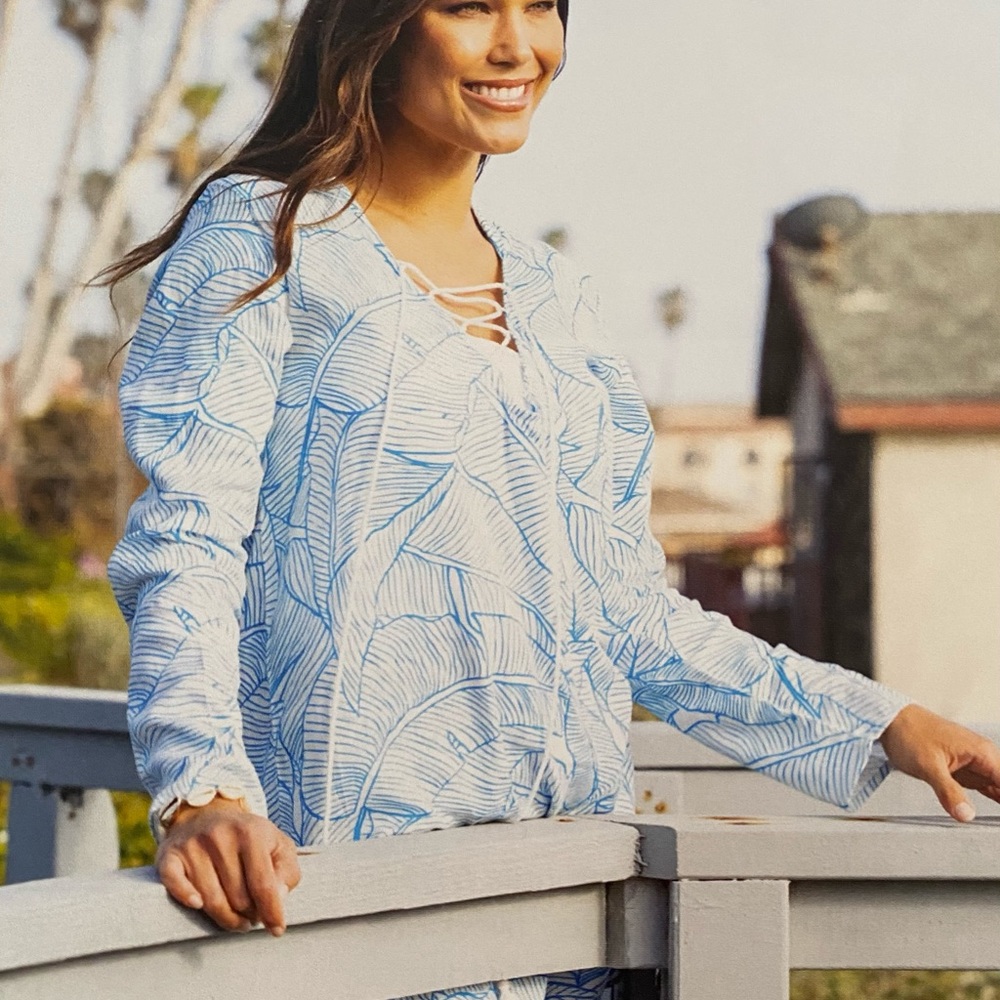 Beachly coverup medium